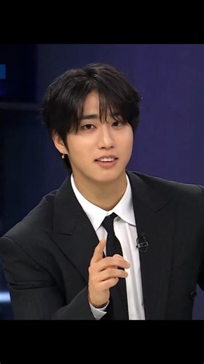 @skz.han.luv_ | ·⁡ ⁡·⁡ ⁡JTBC News Interview ― HAN cut ―⁡ ⁡⁡⁡ ⁡✧• ───── ✾ ───── •✧⁡ ⁡ ⁡⁡[JTBC 뉴스룸] 인터뷰 풀버전 | '스텝 아웃' 스키즈 (Stray Kids) "처음부터 잘 된 그룹 아냐…사랑... | Instagram