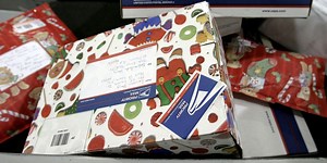 10 Easy Ways to Save Money at the Post Office