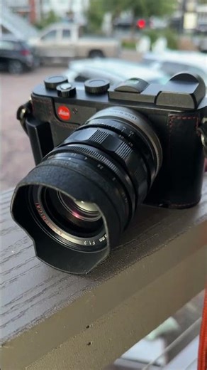 Possibly the perfect lifestyle camera! Leica CL / 35mm Voigtlander lens #leicacl