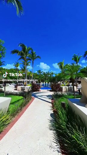 Adults Only Area at Barceló Maya Palace in Riviera Maya 🇲🇽