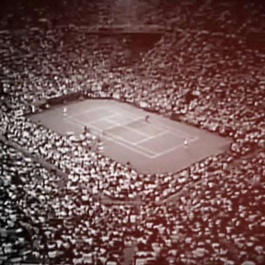 Beloved in New York, Jimmy Connors always played his best tennis where the lights shined brightest. 1982 was no exception as he found himself up against Ivan Lendl, who had defeated 3-time defending champion John McEnroe a day earlier, in the semifinals. Connors defeated Lendl in four sets to win his fourth #USOpen title, much to the crowds delight. | US Open Tennis Championships