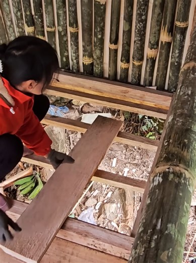 Dig a pond Build a yard Make a 2storey bamboo frame Build Life Daily