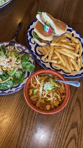 It’s lunch time at Chevys! Dine with us Monday - Friday, 11am - 3pm 😋#chevysfreshmexnj #freshmex #texmex | Chevys Fresh Mex