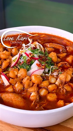 Red Chicken Pozole (Pozole Rojo de Pollo) Easy Recipe. I recently made Pozole Rojo de Puerco (pork) and so many of you asked for a chicken version so here it is 😋 This Pozole de Pollo is cozy, flavorful, and surprisingly easy to make. Perfect for these cooler days 🥰 Are you team pork or team chicken when it comes to pozole? Let me know in the comments!👇 POZOLE ROJO DE POLLO INGREDIENTS: For the Pozole: ► 1 white onion ► 2 whole garlic heads ► 3 tbsp salt ► 5 lbs. of chicken ► 5 bay leaves ► 1