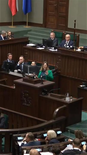 Apel do ministra Siemoniaka o usunięcie wrażliwych danych ze strony Radia Kielce. Zdjęcia z Lokalnego Centrum Sterowania Ruchem Kolejowym w Sędziszowie są publicznie dostępne, mimo włączonego systemu Charlie. Prosta sprawa, a tyle przypomnień! #bezpieczeństwo #dane #Siemoniak #Kielce #kolej | Videoparlament.pl