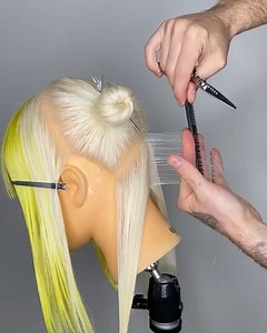 256K views · 762 reactions | We’re over here feverently taking notes  as #crafthairdresser @adrianhairstudio shares how to cut an A-line bob and how to use over-direction in the front to achieve extra length ✂️ Music: The Universe Needs You Musician: Sapajou | Hairbrained | Facebook