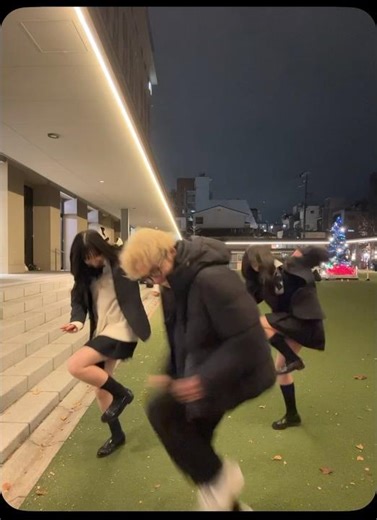 Dance bareng random Girls !😅