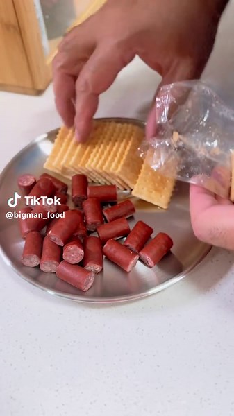 Easy Snack Combo: Crackers and Meat for Comfort