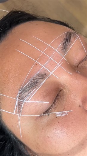 LA BROW TRAINER AND ARTIST on Instagram: "A quick tip for mapping with string: keep it tight and light. Too much pressure will lead to too much pigment, and we want clean lines only. ✨ Mastering mapping takes practice, but once you get your pressure and placement right, your mapping will be flawless every time! If you want to learn step by step, my Brow Mapping E-Book breaks down the entire process so you can master it with confidence 💖 Link in bio📲 #browlamination #browmapping #browlamination