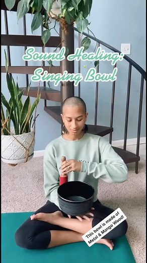 One of my favorite singing bowls 😍 We’ll check out the crystal one next time! #tiktokpartner #learnontiktok #singingbowl #soundon #yogateacher