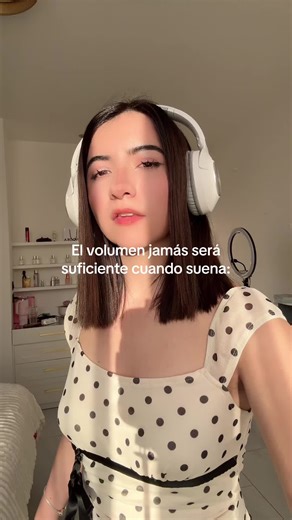 Dancing with a Stranger: El Volumen Perfecto