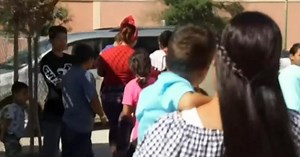 El Paso official says more migrants are arriving in Texas city every day