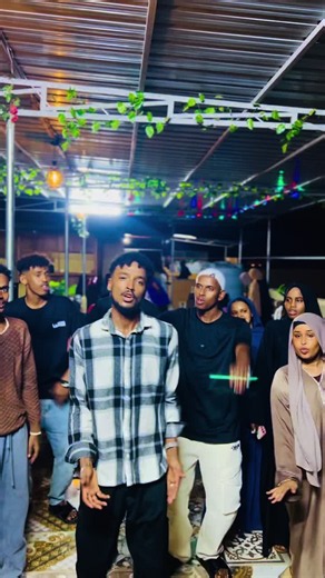 Djibouti TikTok Stars Saad Goat Cisse & Goosha Mamasan — Trending Clips