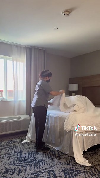 Angelica Cleaning Services: Duvet Technique Tutorial