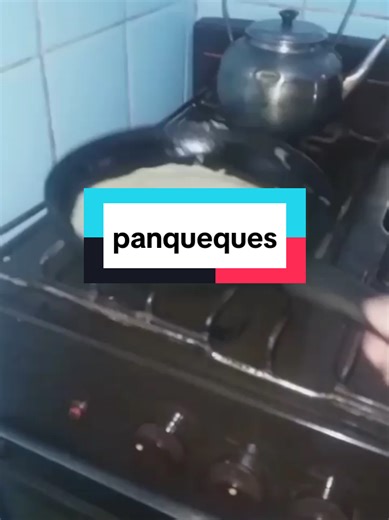 Enseñando a mi hija a hacer panqueques: ¡Qué divertido!