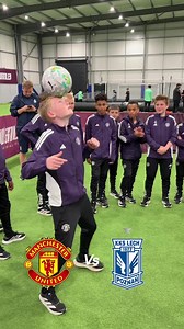 Manchester United and Lech Poznań put their skills to the test 👊 Who will take the crown? 👑 #DudePerfect #fyp #football