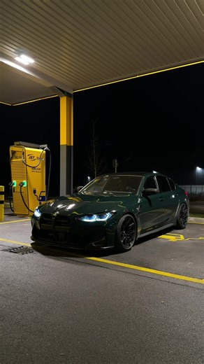 Germany’s cleanest British Racing G80 💚 ———————— BMW M3 G80 Competition M xDrive 💚 Verde British Racing 🔊 Aulitzky Exhaust & Downpipes 🌪️ BlackBoost Intake 🛠️ KW Gewindefedern ✅ Stek PPF by FB.Wraps ———————— #bmw #bmwm #g80m3 #m3 #explore