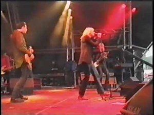 The Cardigans Live at Glastonbury Festival 1999 (2) - Junk Of The Hearts