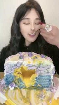 Asmr🍰Eating 🍰 (Soft And Waxy Sound) This cake tastes like a dream.丨Satisfying丨Eatings