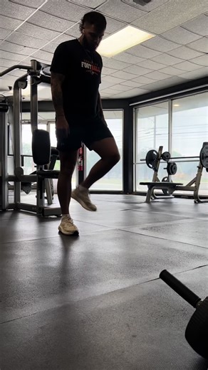 Explosive Leg Day 🔋 Explosive Primer \t1.\tKnee Jumps – 3 × 4 \t2.\tBroad Jumps – 3 × 4 Main Strength Lift \t3.\tBack Squat – 4 × 3 Focus on exploding out of the hole every rep. Contrast Power Block (Superset) 4a. Trap Bar Deadlift (Explosive) – 4 × 4 4b. Tuck Jumps – 4 × 4 Unilateral Strength \t5.\tBulgarian Split Squats – 3 × 6 each leg Posterior Chain \t6.\tRomanian Deadlifts – 3–4 × 6–8 Athletic Finisher \t7.\t3 Knee Jump → Broad Jump → Tuck Jump 3 x 3 reps