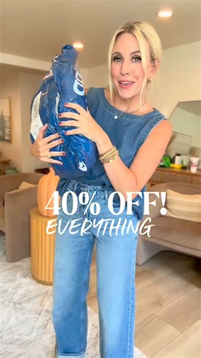 56K views · 191 reactions | Comment SHOP and I’ll send links! Old Navy is doing 40% off!!! Here are some of the things I grabbed on sale for fall! Most under $30! | retailcheapskate | Facebook