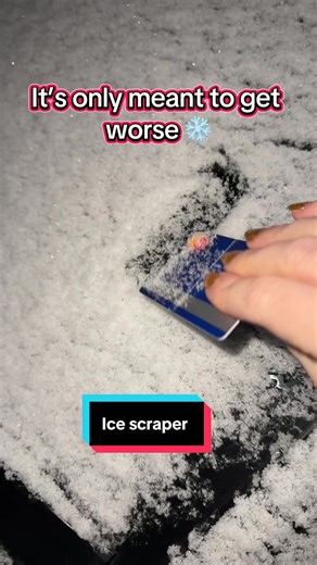 Effortless Ice Scraper for Frosty Mornings