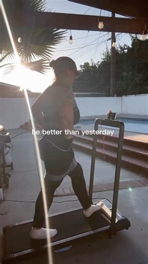 Early Morning Treadmill Workout at Home For Weight Loss#morningmotivation #treadmillworkout #fitness