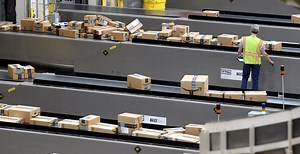Amazon hiring 1,500 for Rolling Acres distribution facility in Akron