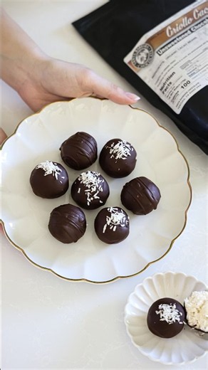 Covered Coconut Balls 🥥🍫