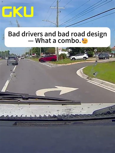 Me: watching both through my GKU dash cam 🍿