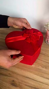 Surprise heart gift box for Valentine's day | Pixel Pop