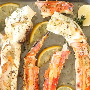 King Crab Legs in Garlic Butter - Today's Delight