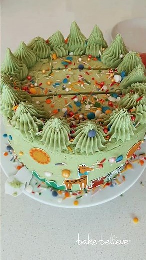 How to cut a round cake | @bakebelieveau | #shorts