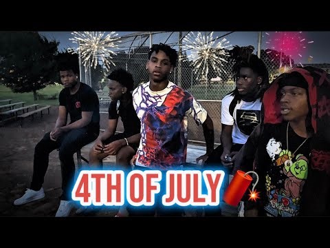 FIREWORK WAR in WOODTOWN 🧨