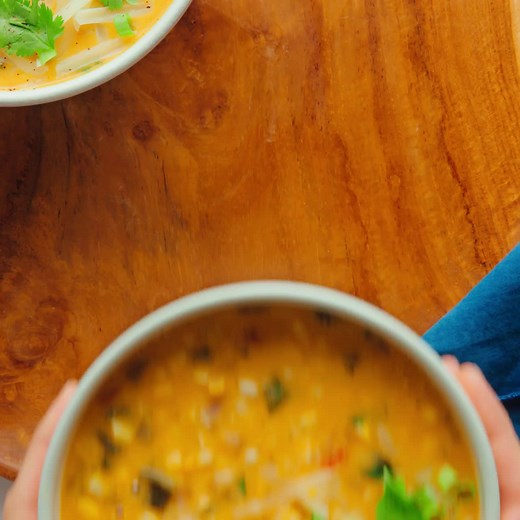 4.2K views · 133 reactions | This vegetarian corn chowder recipe is fresh, wholesome and delicious. ✨It’s perfect for cool late summer or fall evenings when fresh corn is at its peak. Or, you can make it any time with frozen corn. You’ll find bell pepper, poblano and chili powder in this atypical chowder. I promise you will not miss the bacon. Southwestern Corn Chowder recipe on the blog! https://cookieandkate.com/vegetarian-corn-chowder-recipe/ | Cookie and Kate | Facebook