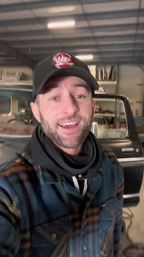 1979 Ford Bronco Interior Cleanup | Red Bench Seat Swap