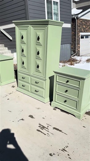 How to paint wood furniture #diy