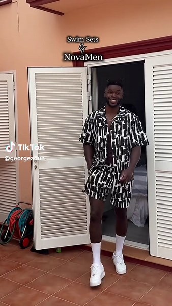 Swim Sets in Tenerife: Stylish Beachwear Guide