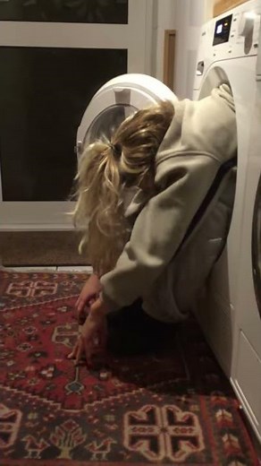 Dumbass girl gets stuck in clothes dryer and dies