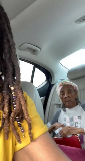 Grandma received some new packages today and started opening in the car we love and appreciate you all ❤️ #dementiaawareness #grandma #newgiftswhodis