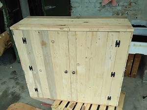 DIY Cabinet with pallets wood