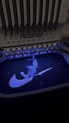 Nitro Gym on Instagram: "Arnold Schwarzenegger – Nike T-Shirt Power. Legacy. Precision. The Arnold Schwarzenegger Nike T-Shirt honors the unmatched legacy of the greatest to ever do it. Designed for champions in the making, this tee combines Nike’s elite performance technology with the mindset of a legend. With a sleek athletic fit and breathable, durable fabric, it’s built for the gym, the grind, and the greatness ahead. Link 🔗 T-Shirt 👕 in bio @nitro_gym0 Train like Arnold. Wear the legend. 