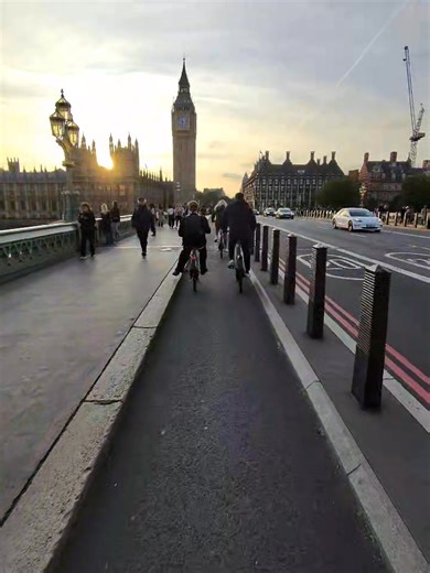 5.8K views · 345 reactions | #_streets_of_london_ | Streets_of_london_ | Facebook