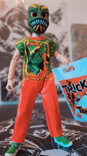 62 reactions | New Koffers is live! Halloween comes early as we look at NECA's Ben Cooper Godzilla costume figure Head over to our YouTube channel to see what we thought https://youtu.be/Zixi5hc1mRg #Godzilla #NECA #BENCOOPER #HALLOWEEN #COSTUMES #TOYREVIEW #KAIJU #TOHO | The Kaiju Kingdom Podcast | Facebook