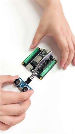 코딩 5분 컷! ESP32로 만드는 초간단 거리 측정기 #Shorts #humor #개발자교육