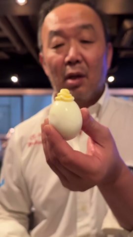 ゆで卵の殻をきれいにむくための簡単なコツ