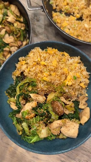 Joe Wicks on Instagram: "Ginger chicken with egg fried rice 😍 An absolutely beautiful recipe from my new book: Protein in 15 📕 Available to pre order Half price on Amazon (link in bio) I hope you enjoy the recipes ❤️"