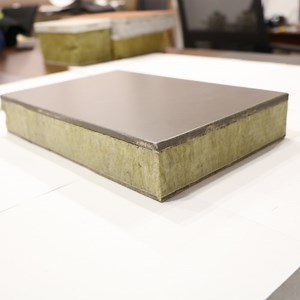 [Hot Item] Fire Resistant Exterior Wall Cladding Board Prefab Facade Panel with Insulation