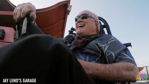Jay Leno and NFL legend Terry Bradshaw go head-to-head in a go-kart showdown