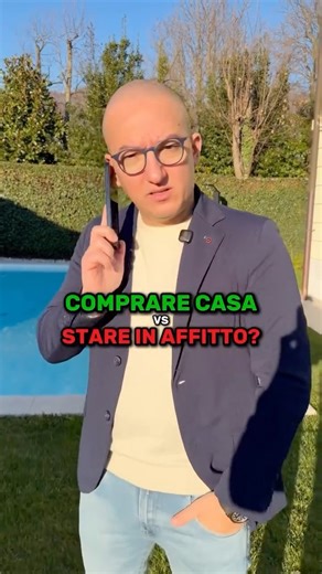 🏠 Meglio comprare casa o restare in affitto? Lasciamo perdere le opinioni. Guardiamo i numeri veri 👇 📉 Acquisto Mutuo da 200.000€ a 30 anni → rata 900–1.000€ Totale pagato tra interessi, IMU e manutenzione: circa 400.000€ 📈 Valore finale dell’immobile (crescita 1–2% annua): circa 300.000€ ➡️ Dopo 30 anni hai una casa di proprietà. 📊 Affitto Canone iniziale 700€ con aumento 1–2% annuo Spesa totale in 30 anni: oltre 300.000€ ➡️ Risparmi qualcosa mese per mese, ma alla fine non ti resta nulla.